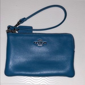 Coach Wristlet Wallet/Silver/Blue